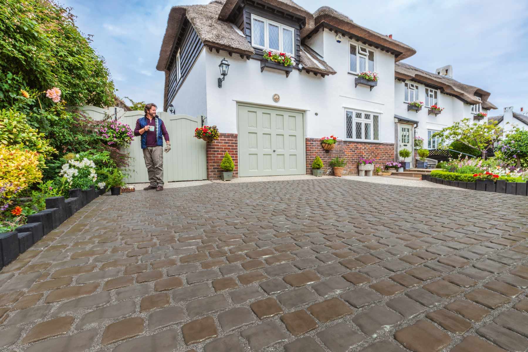 Driveways & Paving services — Aladdin Contracting